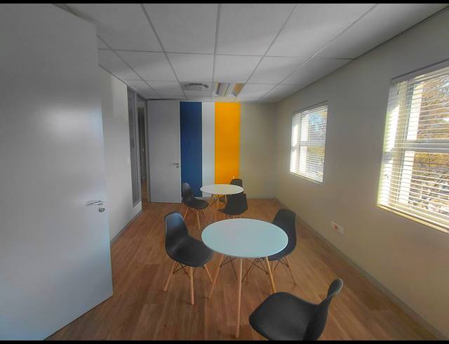 183M² OFFICE TO LET IN CHARTWELL